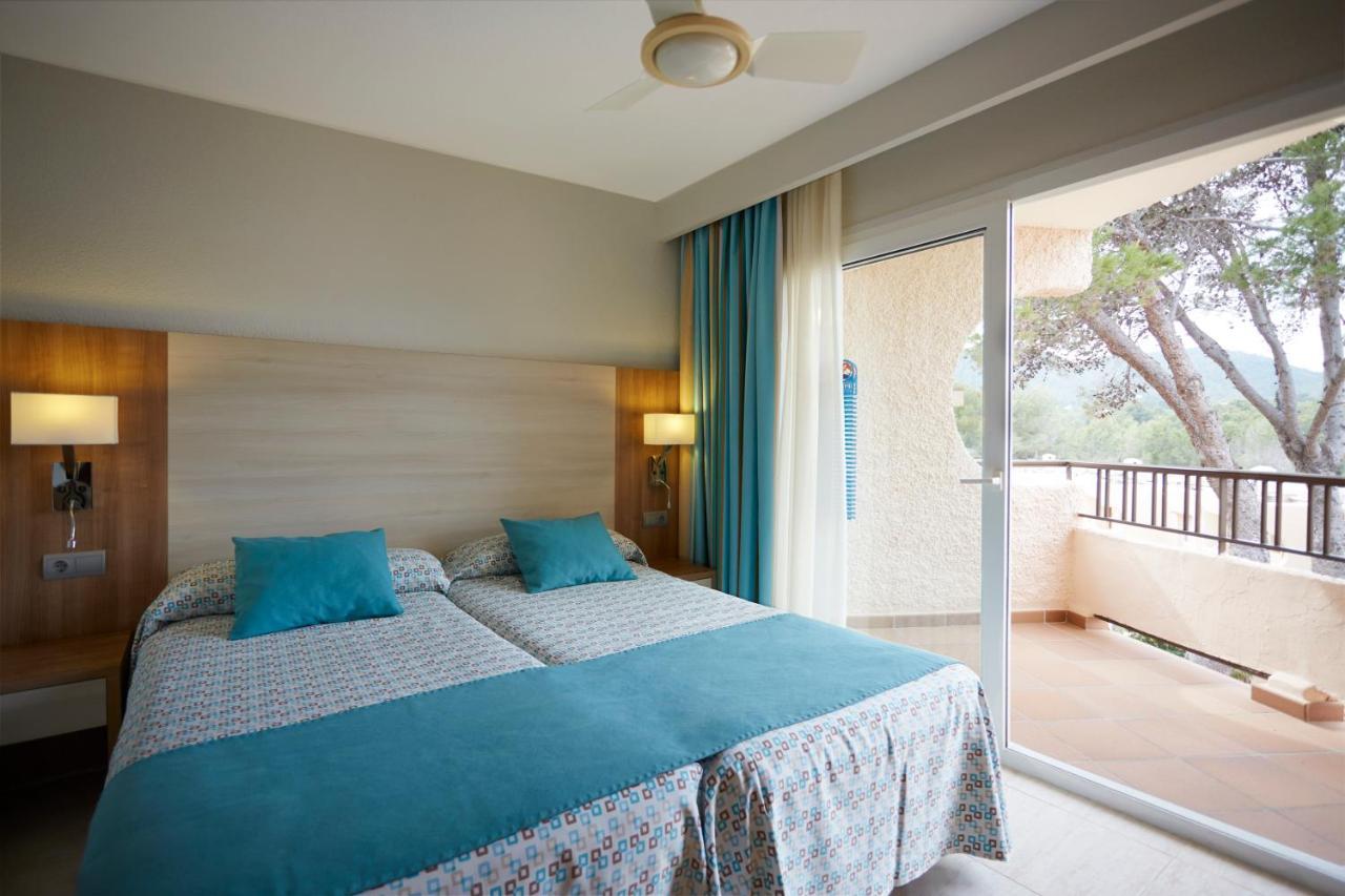 Invisa Hotel Club Cala Blanca Es Figueral Ngoại thất bức ảnh