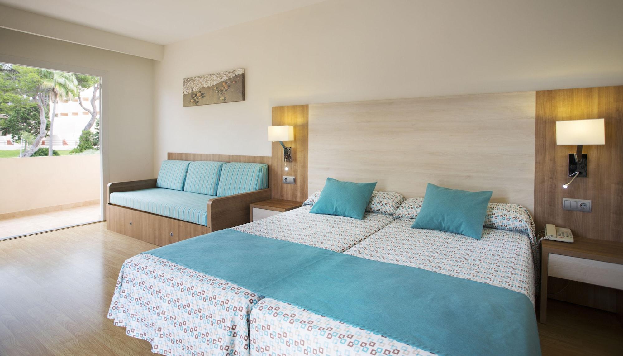 Invisa Hotel Club Cala Blanca Es Figueral Ngoại thất bức ảnh