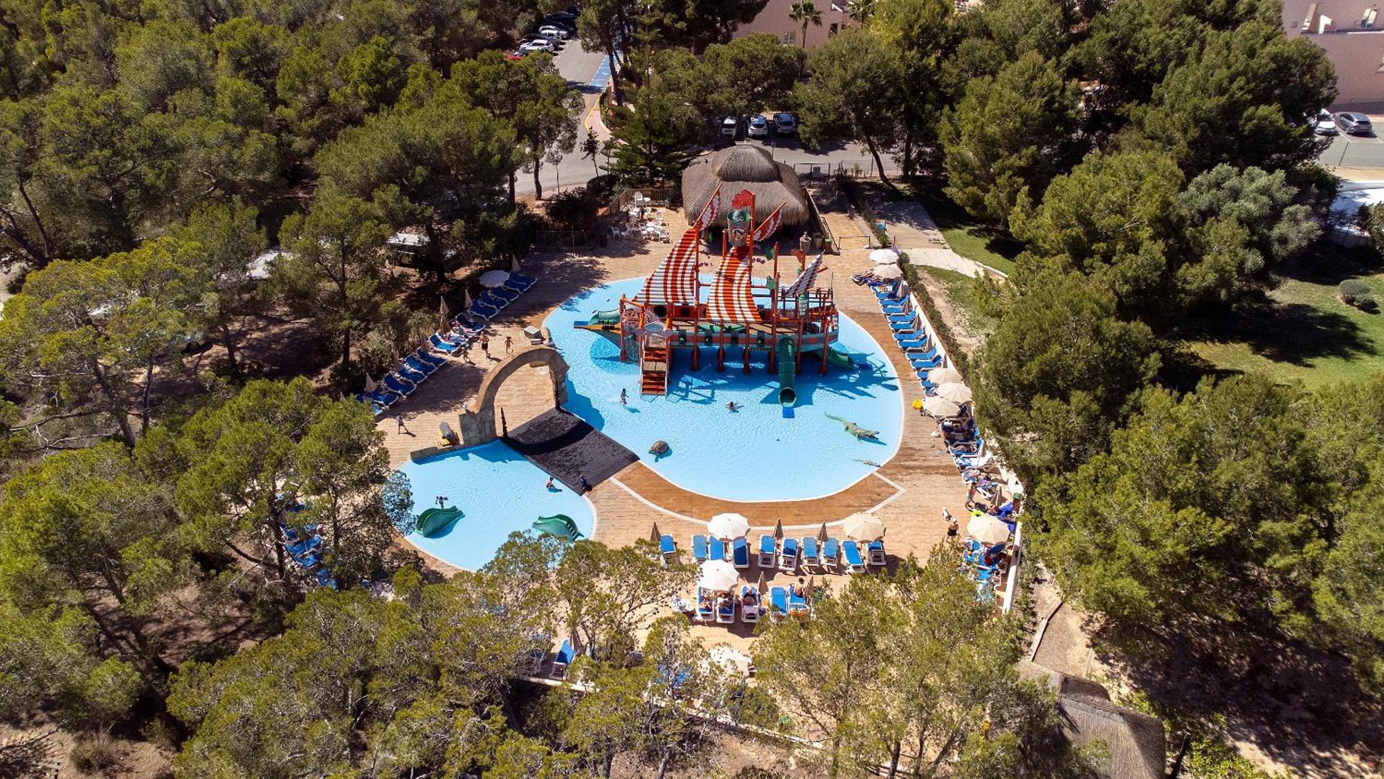 Invisa Hotel Club Cala Blanca Es Figueral Ngoại thất bức ảnh