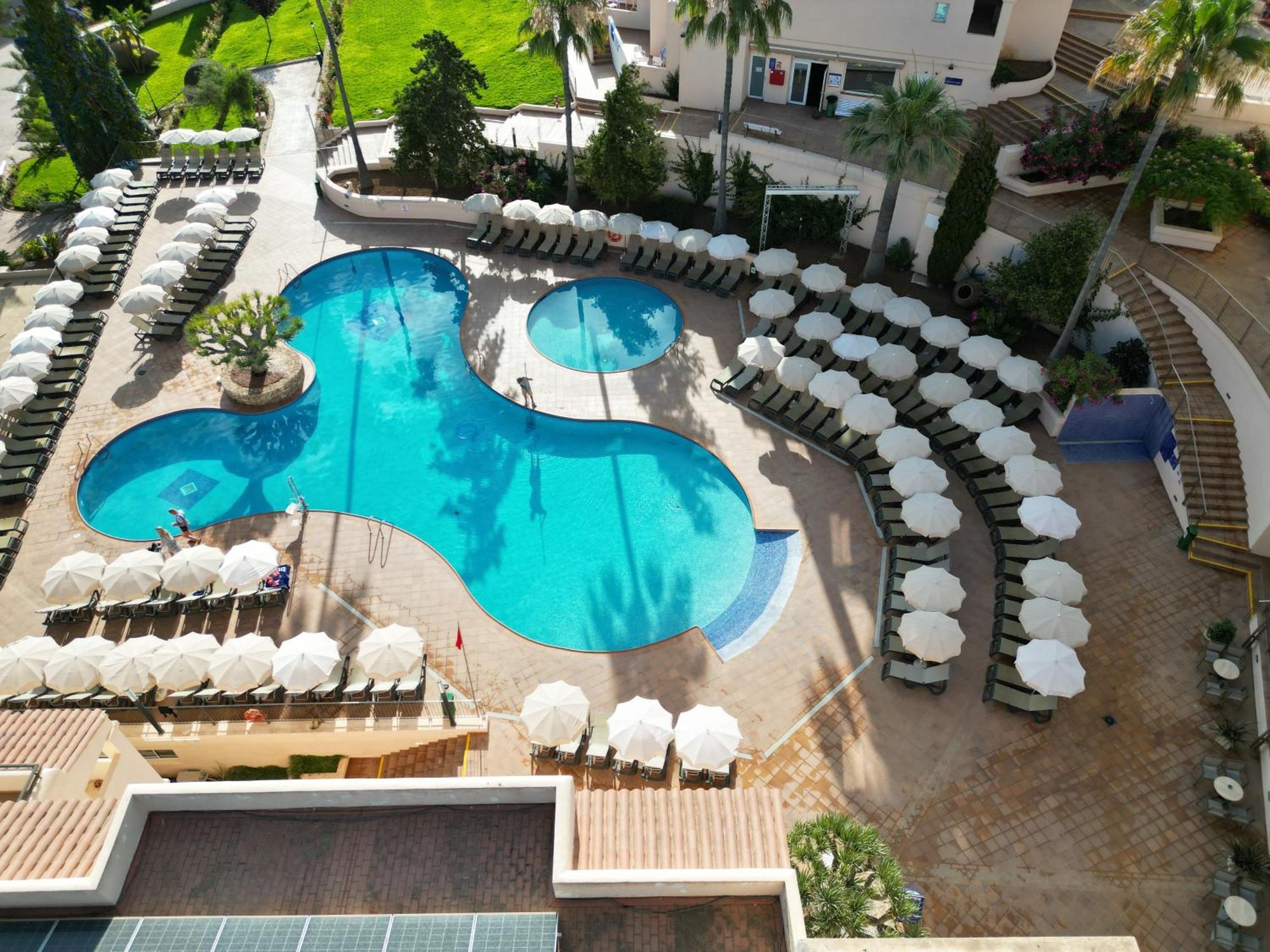 Invisa Hotel Club Cala Blanca Es Figueral Ngoại thất bức ảnh