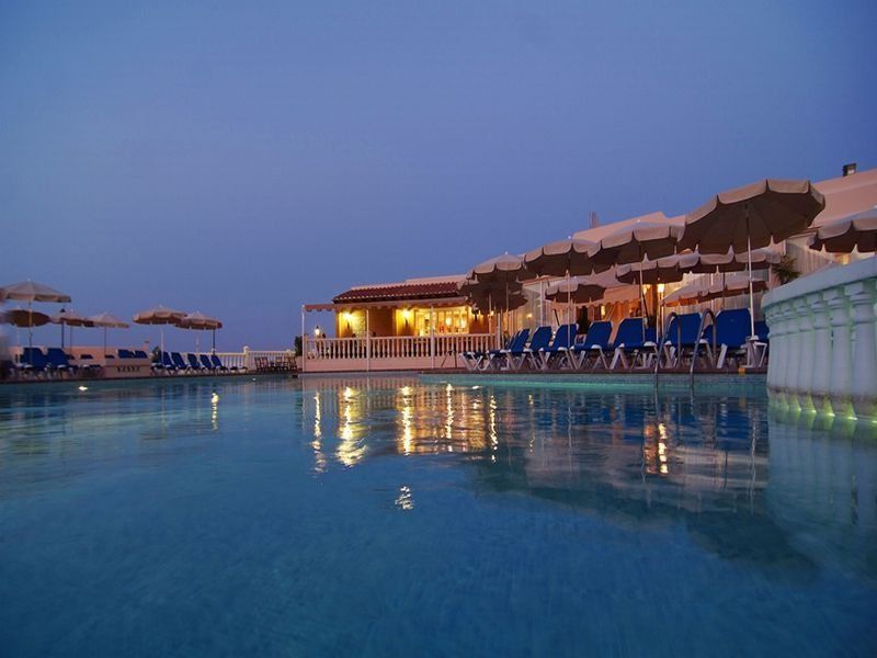 Invisa Hotel Club Cala Blanca Es Figueral Tiện nghi bức ảnh